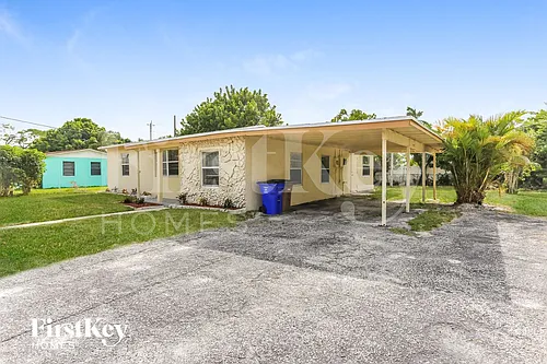 4531 NE 5th Ave Photo 1