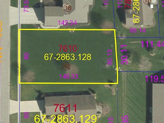 3rd image of 4245 Wood Lake Trl