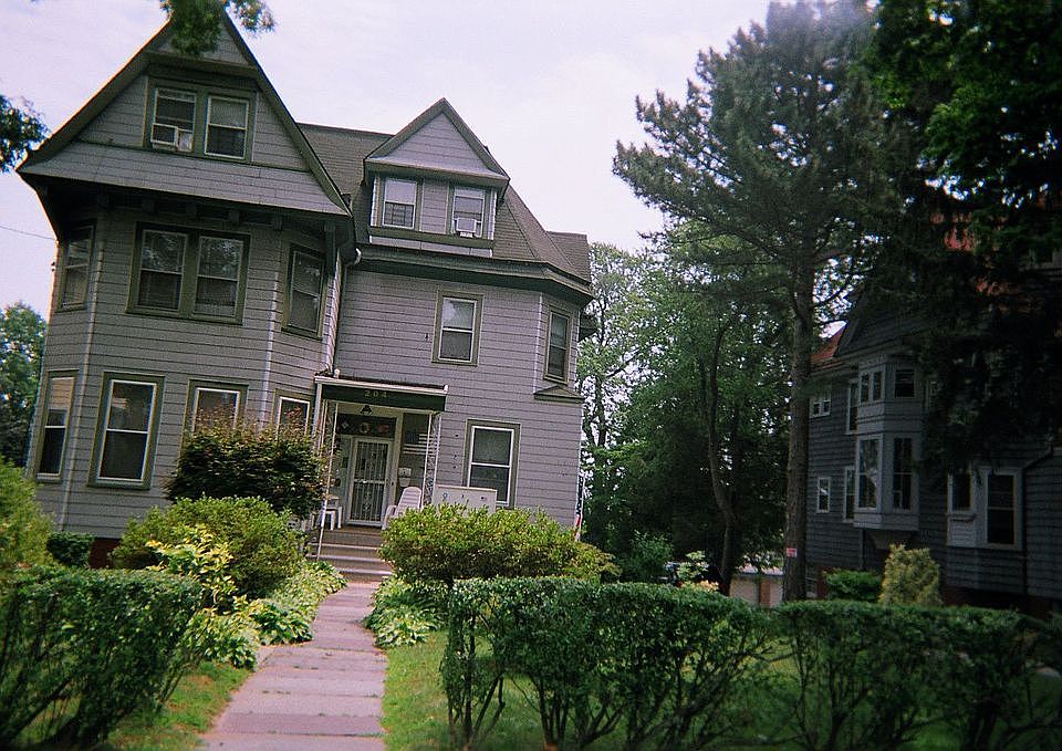 204 Park Avenue, Yonkers, 