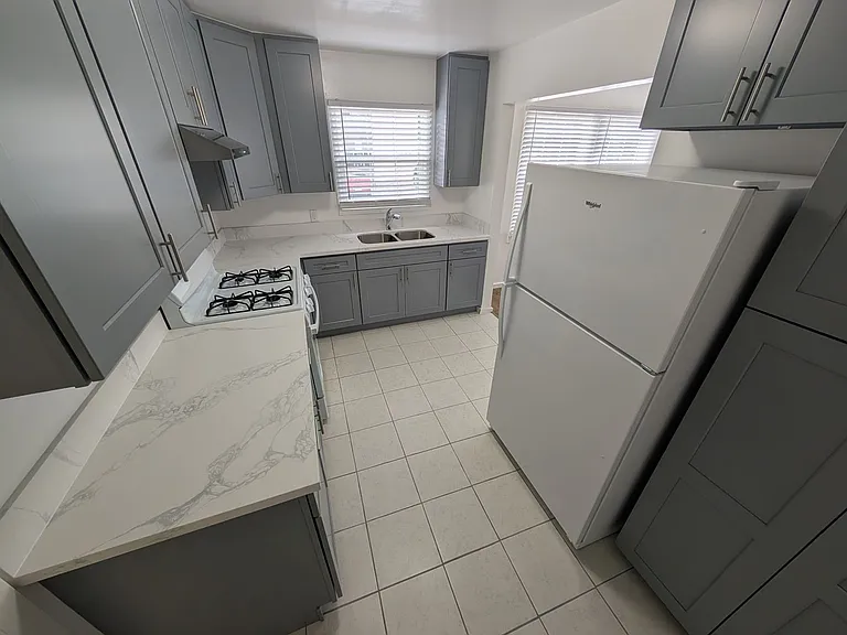 114 N N St — Photo 4