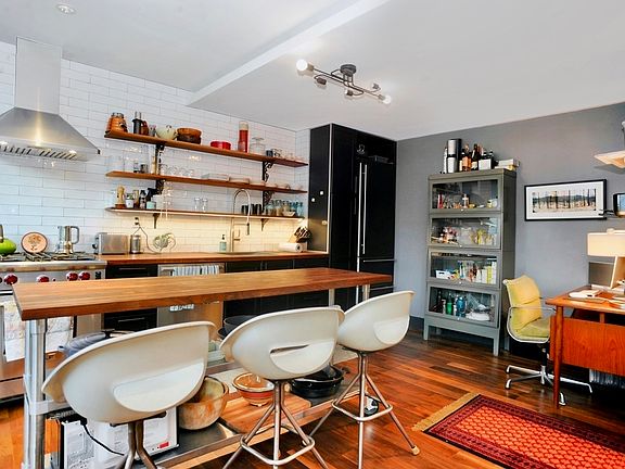 5th image of 50 Orchard St APT 8C