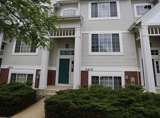 2425 Oakfield Dr, Aurora, IL 60503