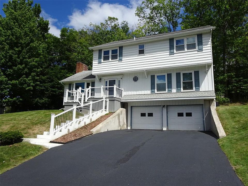 1st image of 65 Elmwood Dr