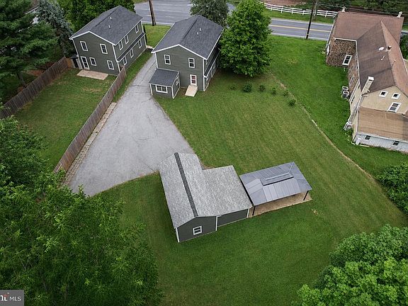 2nd image of 1104 Old Swede Rd