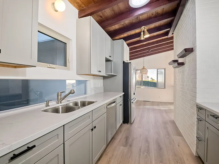 766 Marsolan Ave — Photo 11