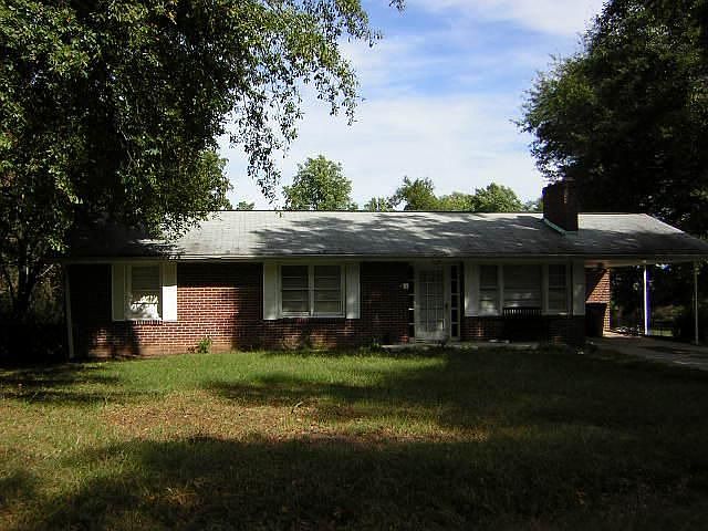 1st image of 5 Halsey Dr