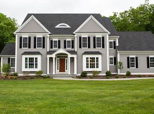 58 Fairway Rdg, Avon, CT 06001