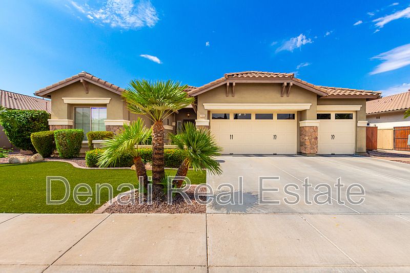1st image of 1452 E Prescott Pl