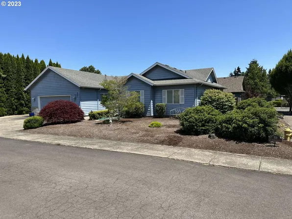 531 E Anchor Ave, Eugene, OR 97404