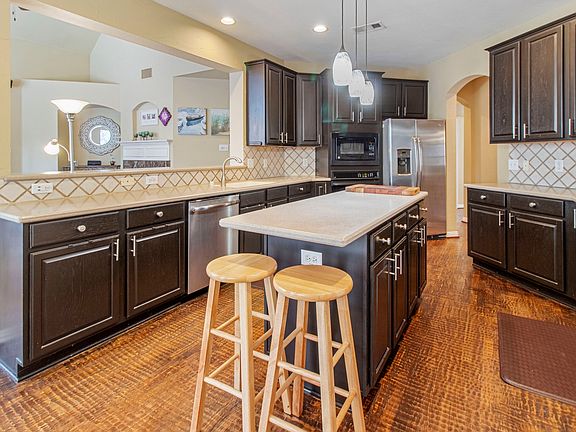 5th image of 3705 Glenshannon Ln