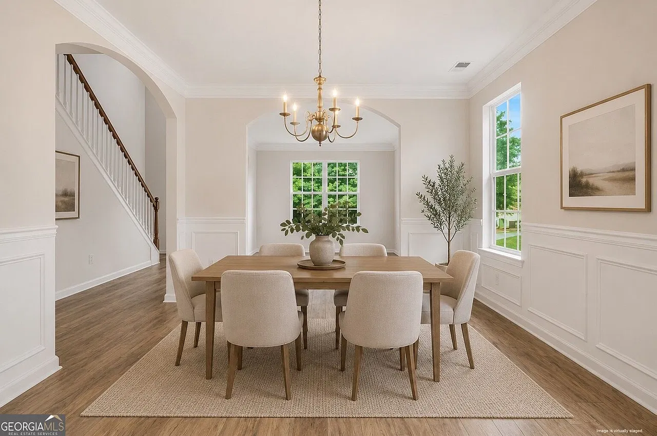 4 bed, 2599 sqft, $2,495 — Photo 3