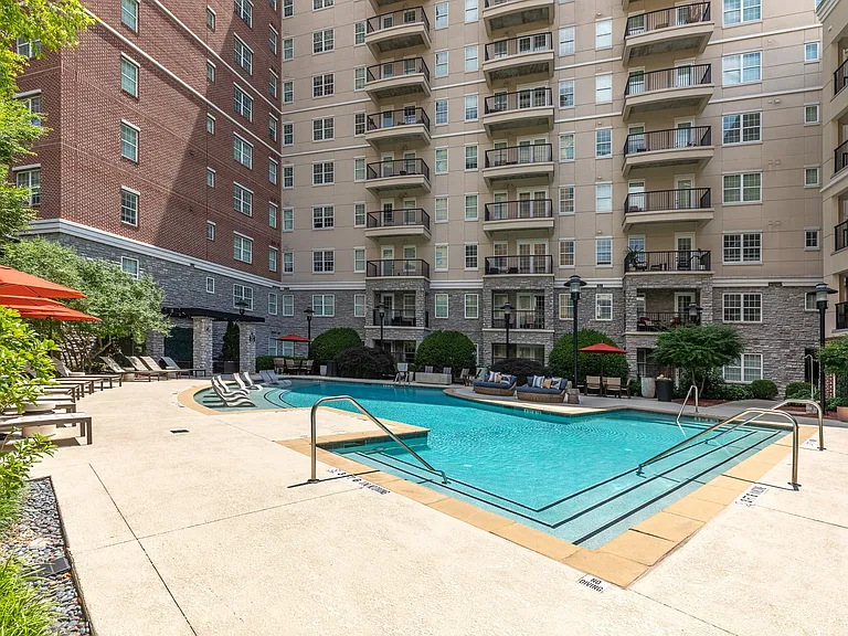 The Rocca Apartments — Photo 31