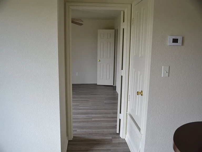 212 Janelle Dr — Photo 12