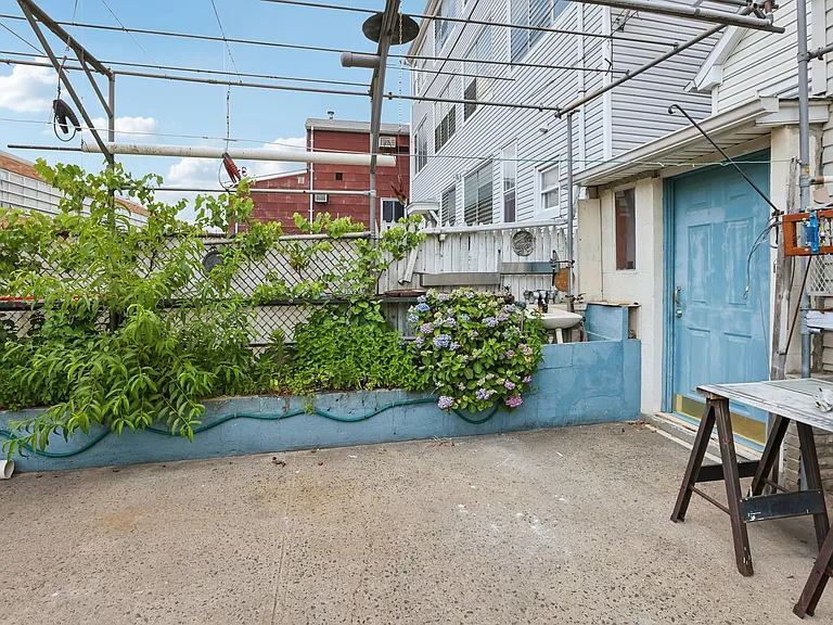 18 Patterson St — Photo 45