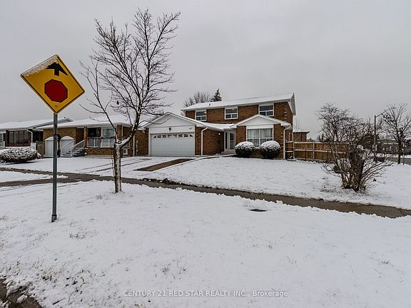 5th image of 440 Rutherford Rd N