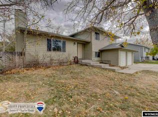 2115 Boysen St, Casper, WY 82604