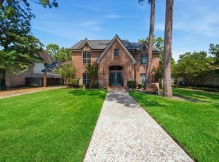 6710 Blue Hills Rd, Houston, TX 77069
