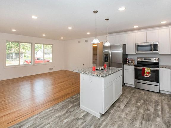 5th image of 948 Cortland Dr