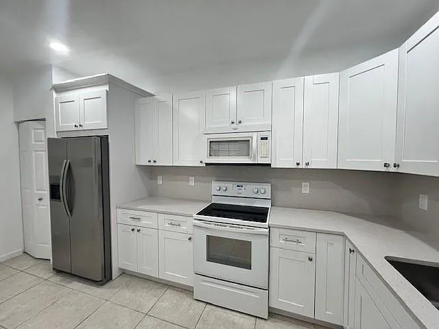 4150 Forest Dr — Photo 10