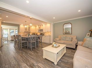 191 Elsie Ave, Merrick, NY 11566