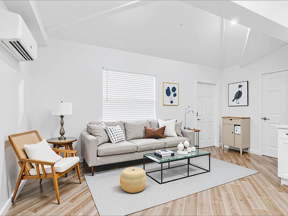 1st image of 2930 Beach Blvd S #2