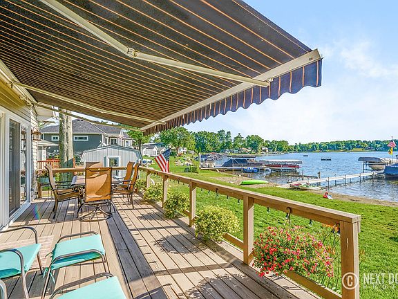 5th image of 284 Lakeside Dr
