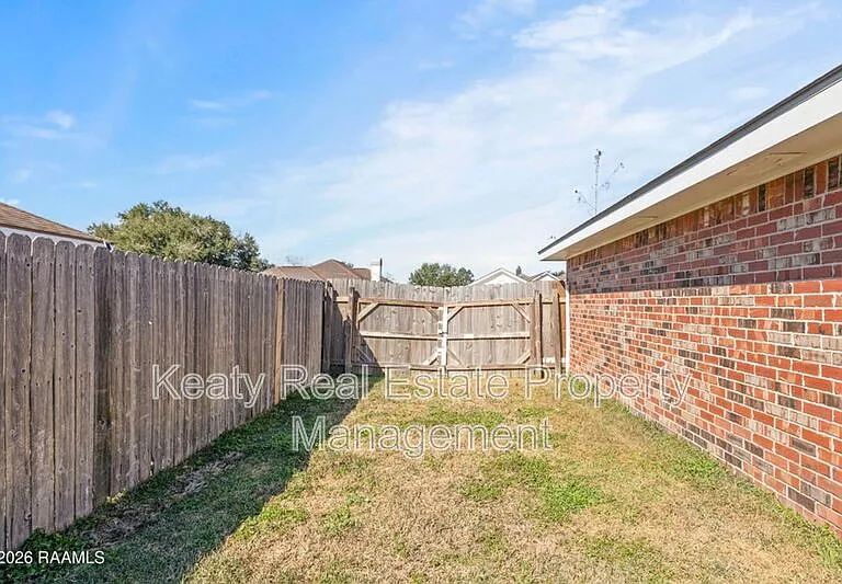 313 Wallingsford Cir — Photo 28