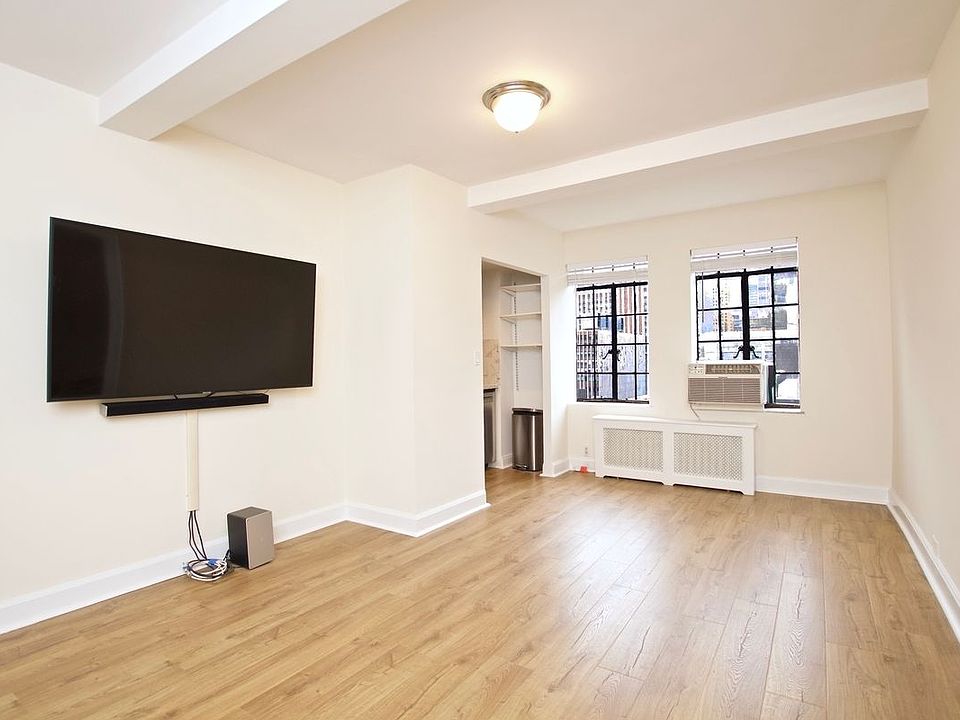 1st image of 45 Tudor City Pl APT 1810