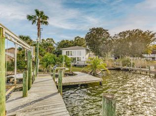 238 S Bayshore Dr, Valparaiso, FL 32580