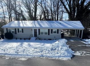 2031 Bridle Ln, Roanoke, VA 24018