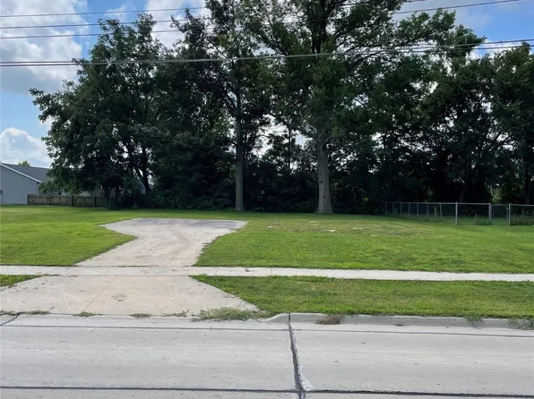 1432 Davis Ave, Grinnell, IA 50112