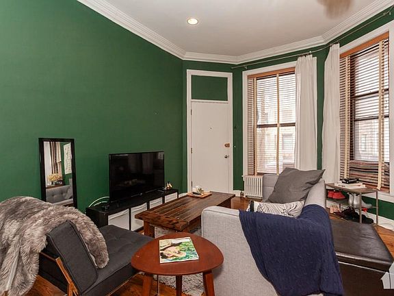 4th image of 73 E Cedar St #1A