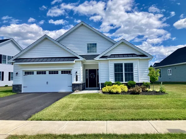 5526 Traditions Dr, Coopersburg, PA 18036