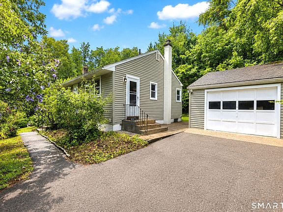 3rd image of 49 Brookdale Road