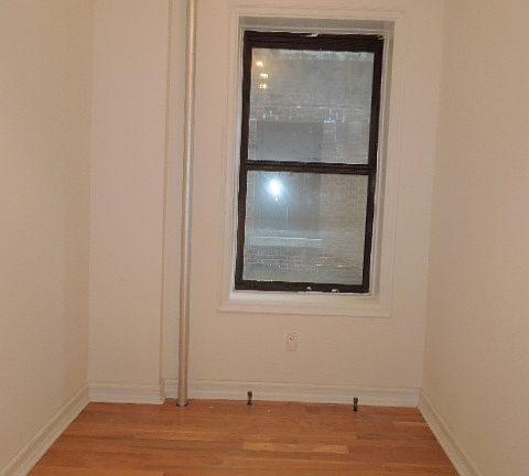 4th image of 97 Brooklyn Ave #C1
