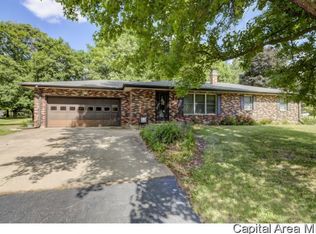 60 S Old Covered Bridge Ln, Springfield, IL 62711