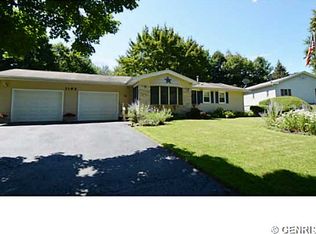 1192 Farnsworth Rd S, Rochester, NY 14623