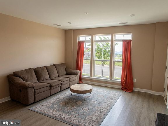 5th image of 1686 Kirkman St