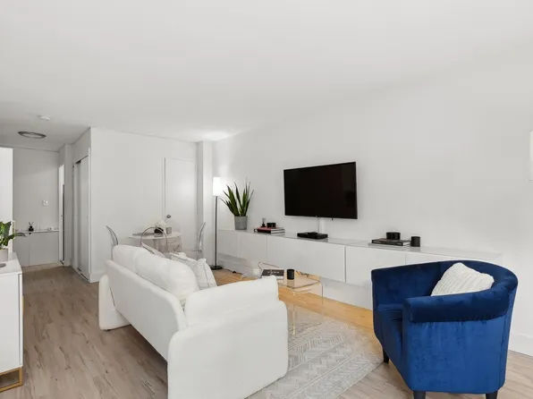 110 East 36th Street 2A image 2 of 5