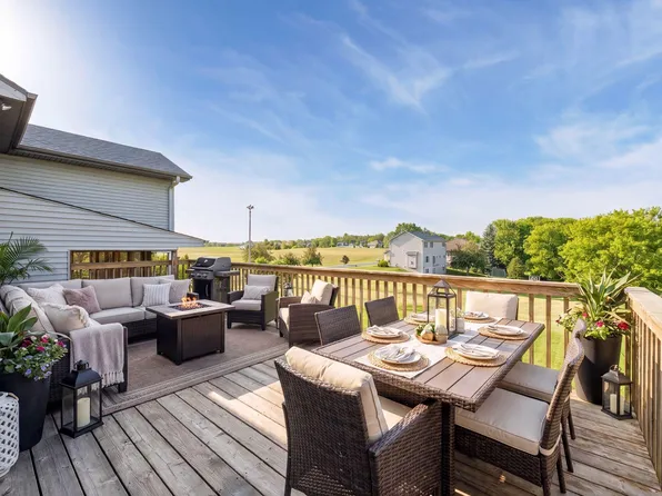 605 Lady Slipper Ave NE, New Prague, MN 56071