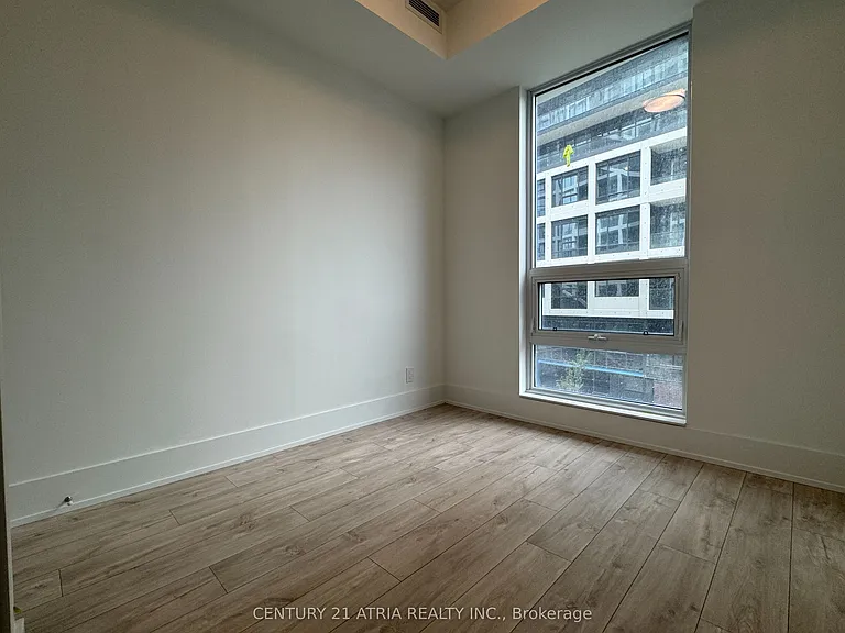115 Denison Ave #402 — Photo 16