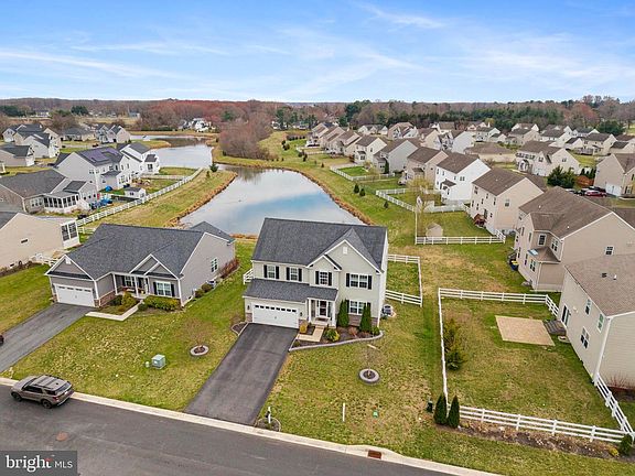 3rd image of 371 Joseph Wick Dr