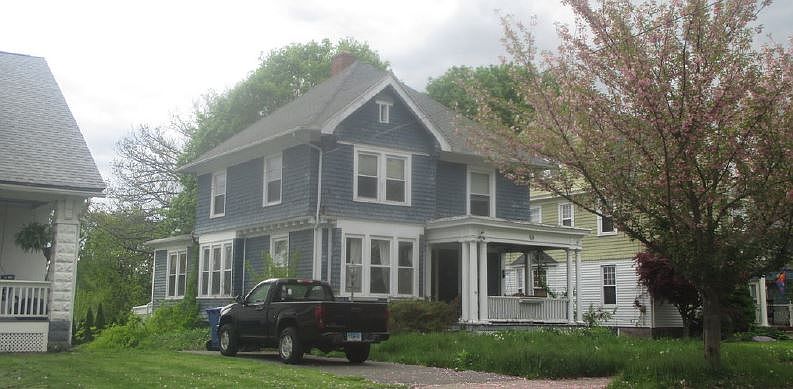 2nd image of 95 4th St
