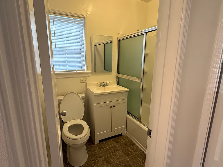 1951 N Wilcox Ave #1 — Photo 11