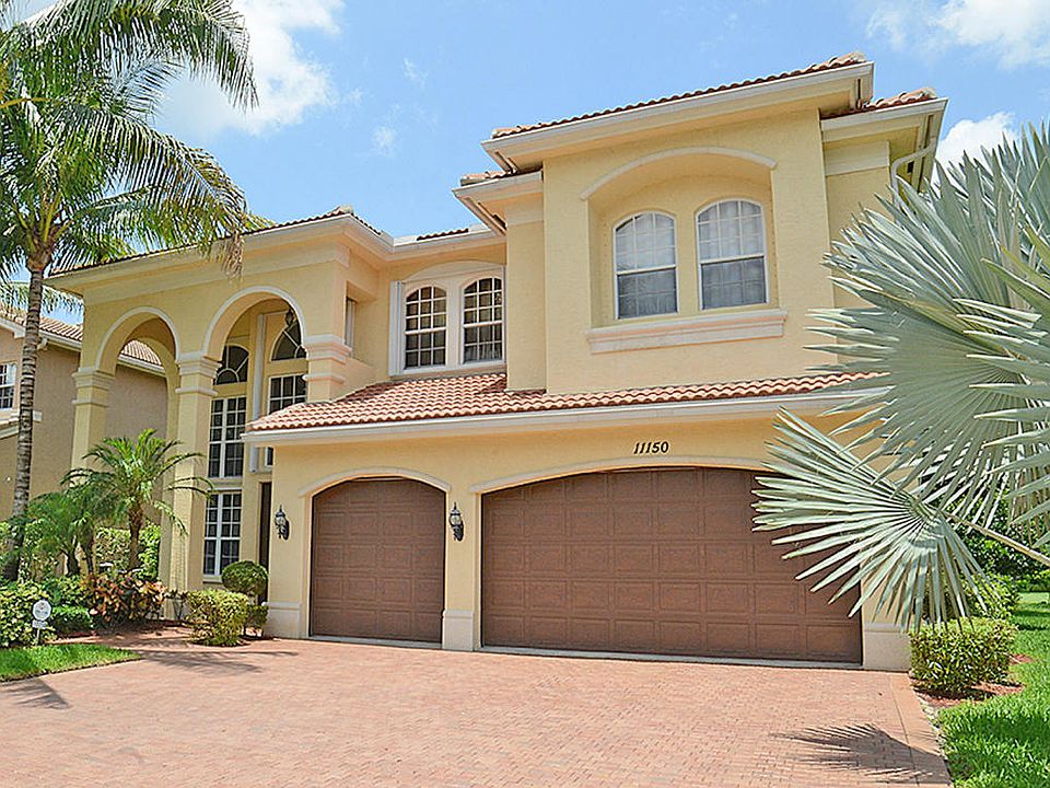 Home For Sale In Canyon Isles