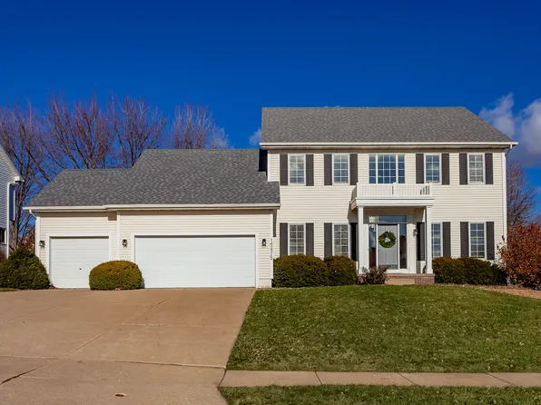 15475 Wildwood Dr, Clive, IA 50325