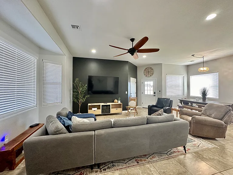 1319 S Brooke Ln — Photo 5