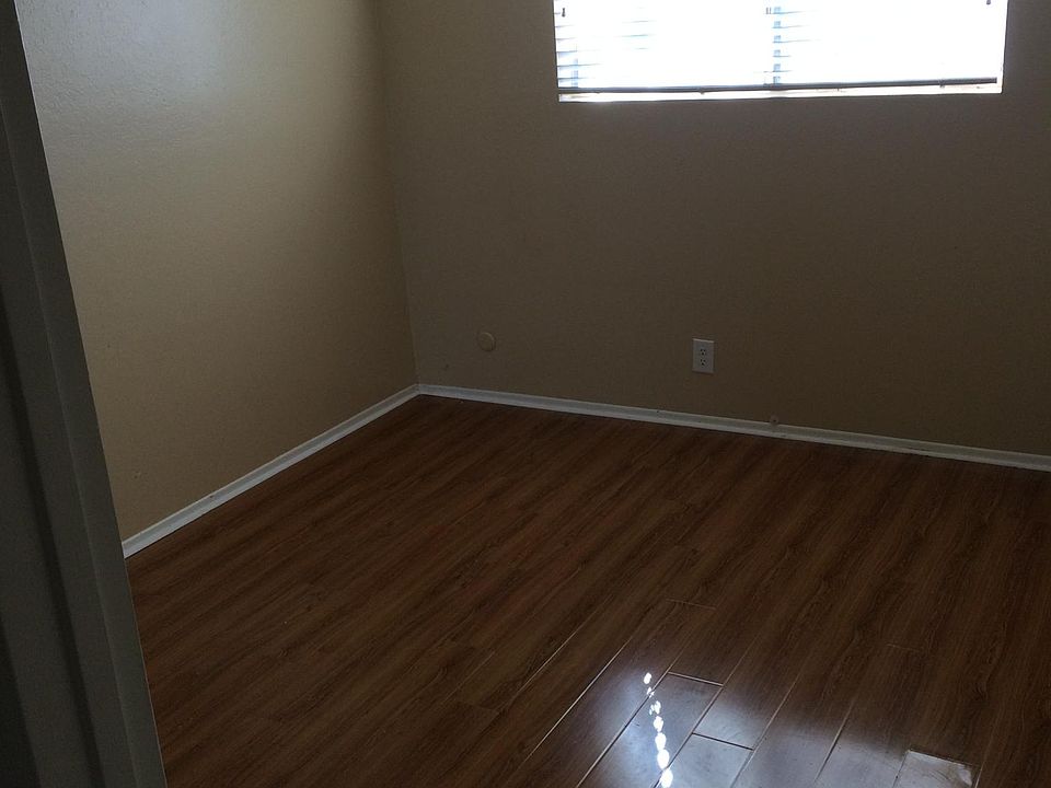 1st image of 17451 Dorsey Ct