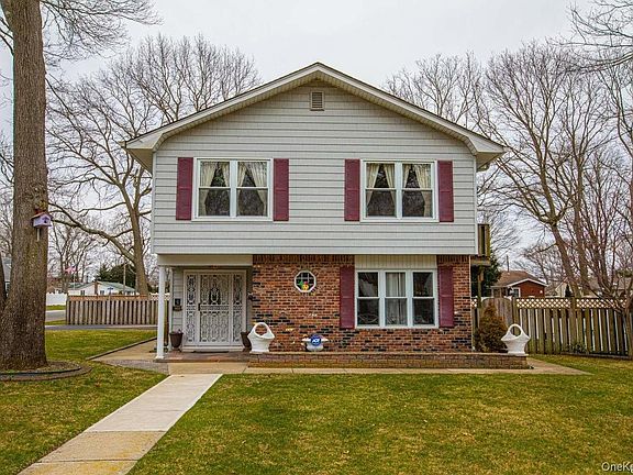 2nd image of 1093 Oakneck Road