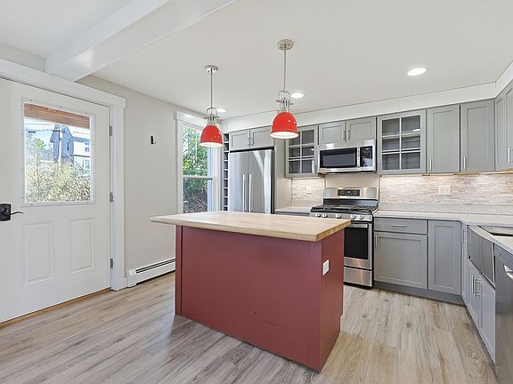 5th image of 8 Grand Street